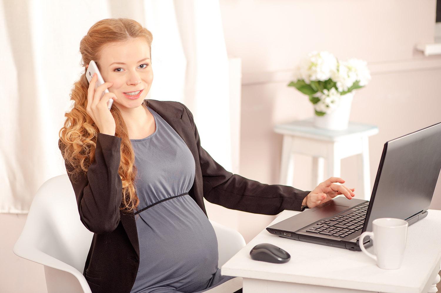 Помощь по беременности и родам. Беременные на работе.